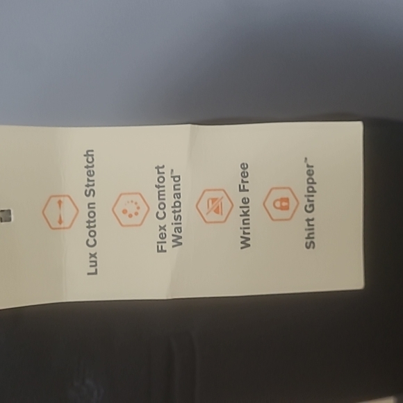 Dockers - Picture 5 of 6